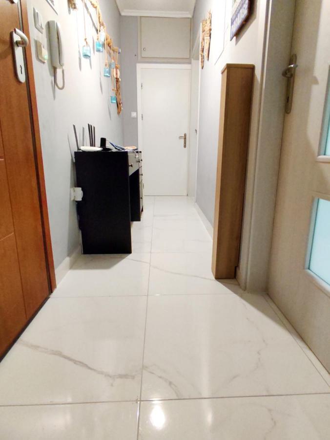 Driftwood Center Apartment Kavala Bagian luar foto